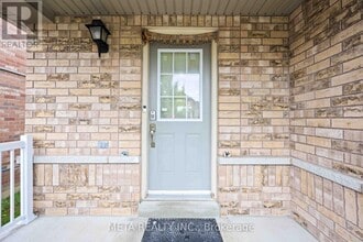 210 Cabin Trail Crescent in Whitchurch-Stouffville, ON - Building Photo - Building Photo