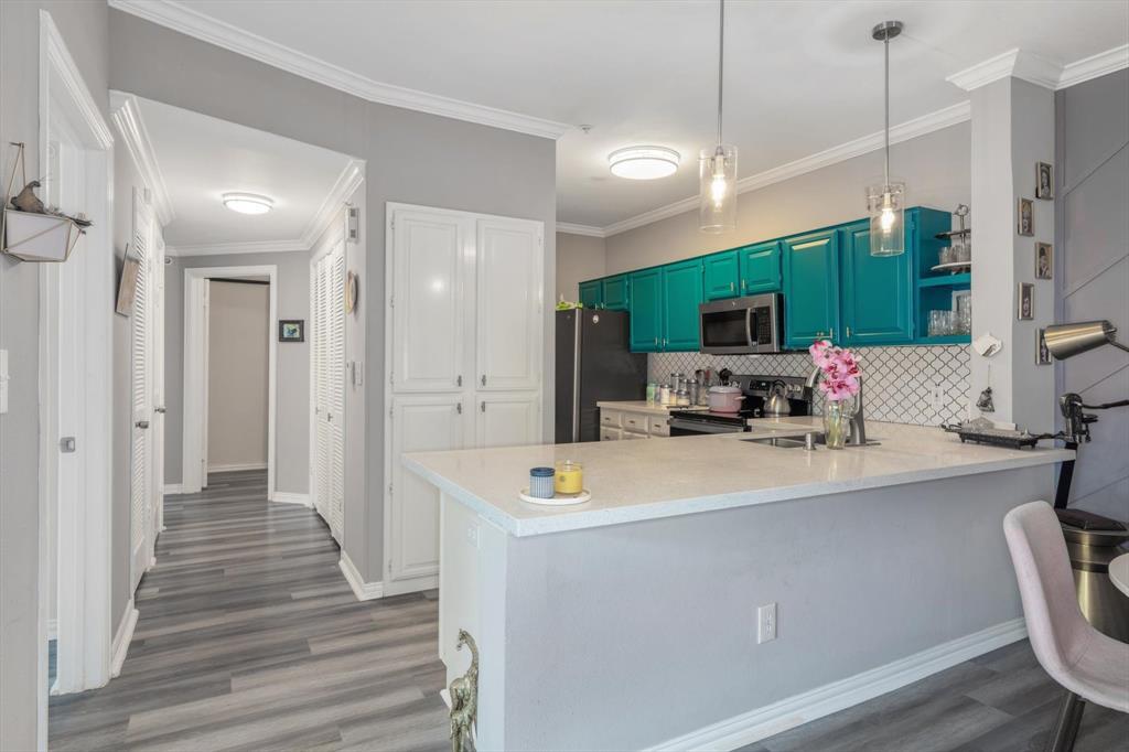 2111 Welch St in Houston, TX - Building Photo