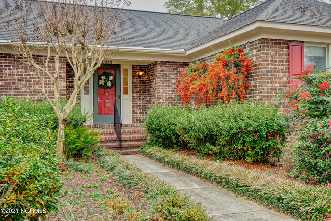 property at 8333 Bald Eagle Ln