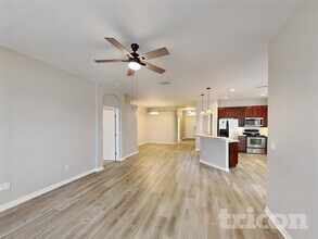 12559 23rd St E in Parrish, FL - Foto de edificio - Building Photo