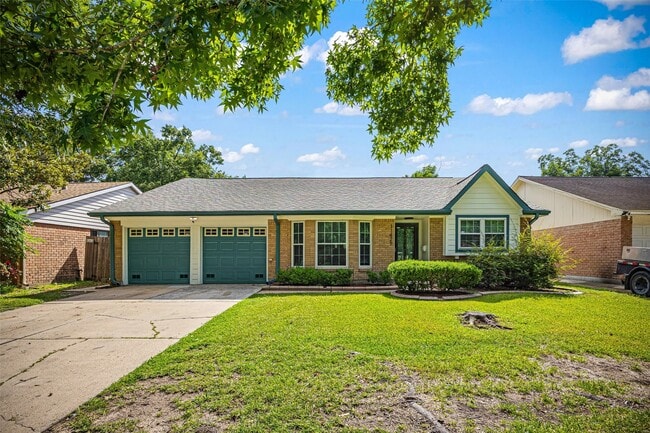 property at 11427 Hillcroft Ave