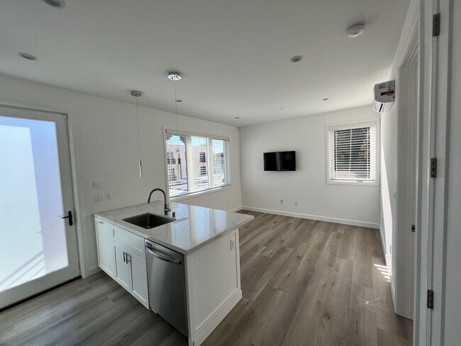 1337 23rd St in Santa Monica, CA - Foto de edificio - Building Photo