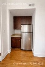 2553 N Spaulding Ave in Chicago, IL - Building Photo - Building Photo