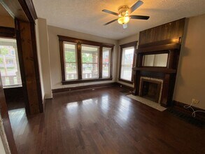 74 E Lane Ave in Columbus, OH - Building Photo - Building Photo