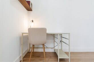 102 S Lockwood Dr in Houston, TX - Building Photo - Building Photo