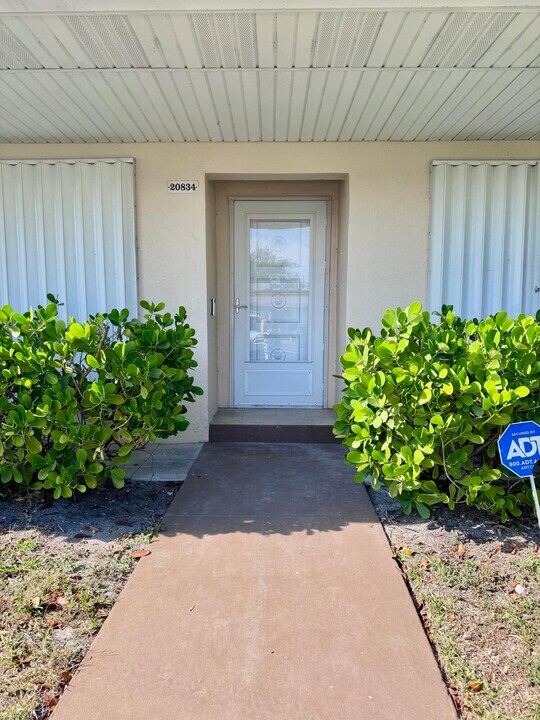 20834 Sedgewick Dr in Boca Raton, FL - Building Photo