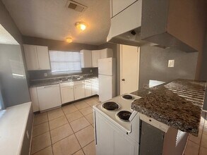 22122 Diane Dr in Spring, TX - Building Photo - Building Photo