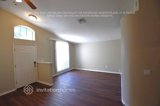 536 Napa Valley Cir in Valrico, FL - Building Photo - Building Photo