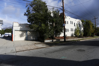 4 Units | Pasadena | Non-Rent Control in Pasadena, CA - Building Photo - Building Photo