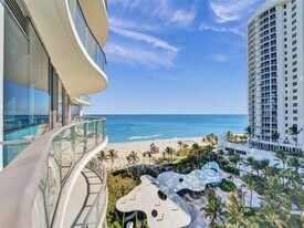 17475 Collins Ave in Sunny Isles Beach, FL - Building Photo
