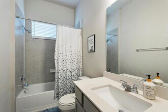 9925 Comely Bnd in Manor, TX - Building Photo - Building Photo