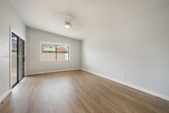 7426 SW 106th Pl in Miami, FL - Building Photo - Building Photo