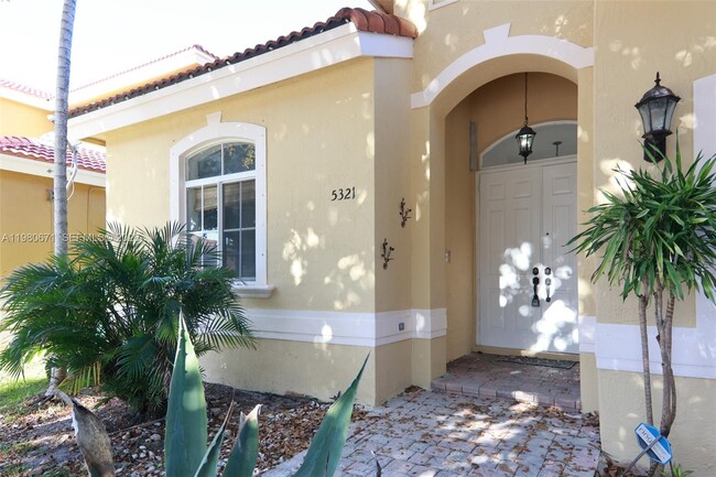 5321 SW 130th Terrace in Miramar, FL - Building Photo - Building Photo
