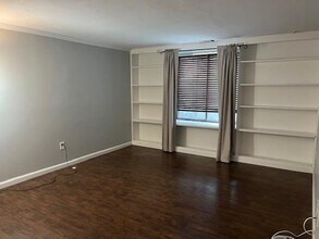158 Skyline Dr in Coram, NY - Building Photo - Building Photo