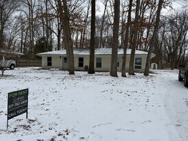 6140 Scotch Blue Dr in Jackson, MI - Building Photo