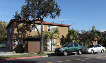 903 E 9th St in Long Beach, CA - Building Photo - Building Photo