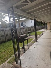 1021 NE 17th Ave in Fort Lauderdale, FL - Building Photo - Building Photo