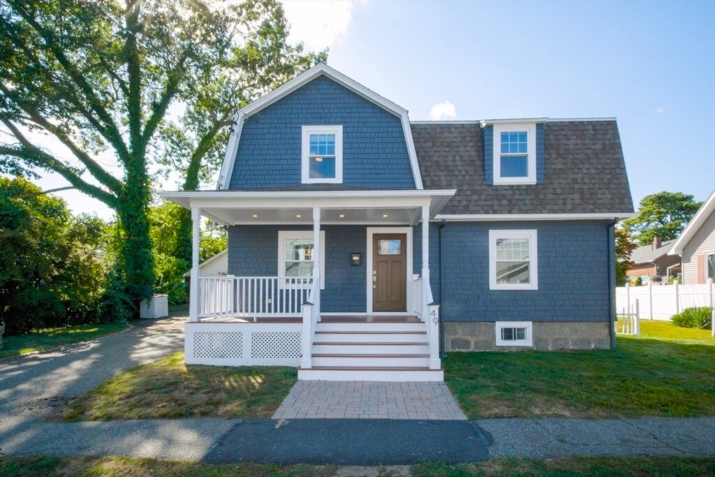 49 Riverside Ave in Quincy, MA - Building Photo