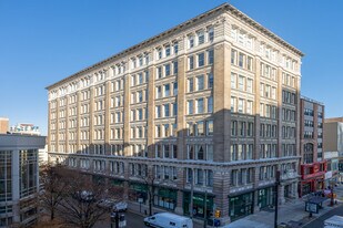 Arch Street Lofts in Philadelphia, PA - Building Photo