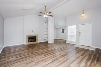 6862 Heather Hollow Dr in Katy, TX - Building Photo - Building Photo