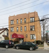 21 Lincoln Blvd in Hempstead, NY - Foto de edificio - Building Photo