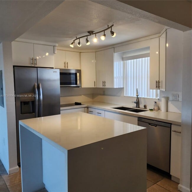 property at 9375 Fontainebleau Blvd