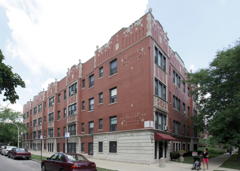 Woodlawn Apartments in Chicago, IL - Building Photo