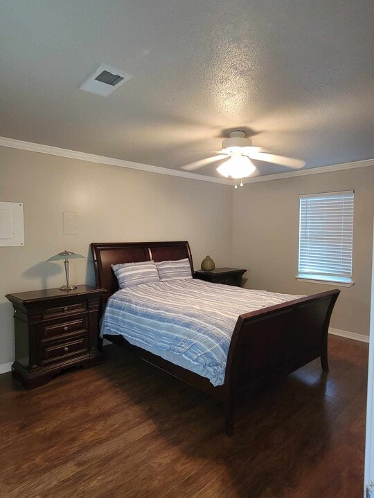 2589 Santa Rosa Cove in Biloxi, MS - Foto de edificio