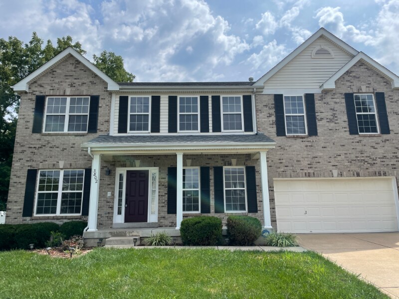 3802 Scarlet Oak Dr in House Springs, MO - Foto de edificio