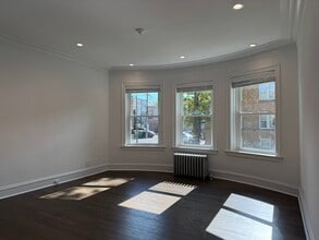 2524 W Ardmore Ave in Chicago, IL - Building Photo - Building Photo