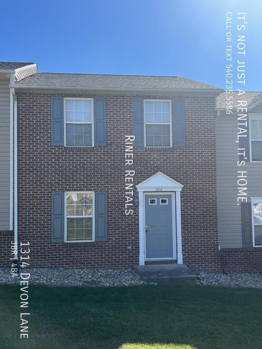 1314 Devon Ln in Harrisonburg, VA - Building Photo