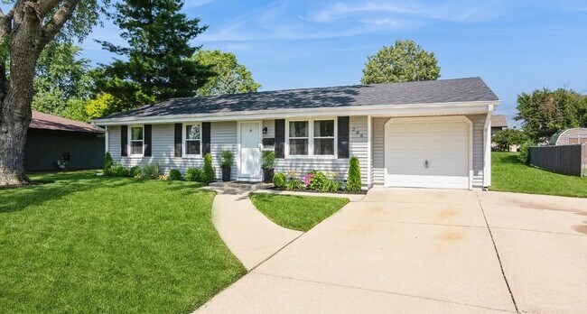 property at 206 W Hartford Dr