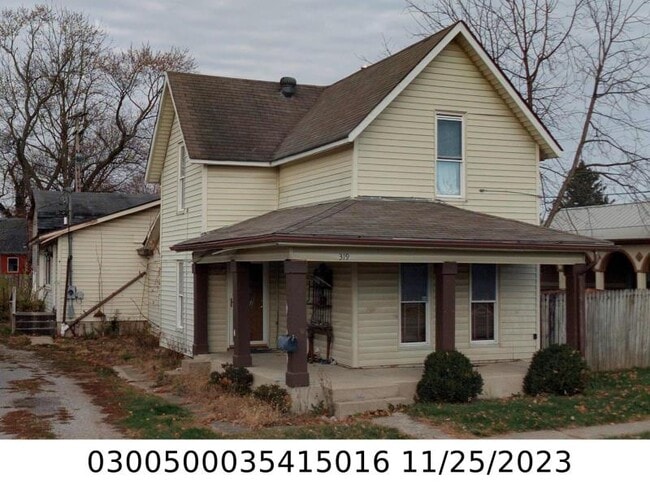 319 N Church St in New Carlisle, OH - Building Photo - Building Photo