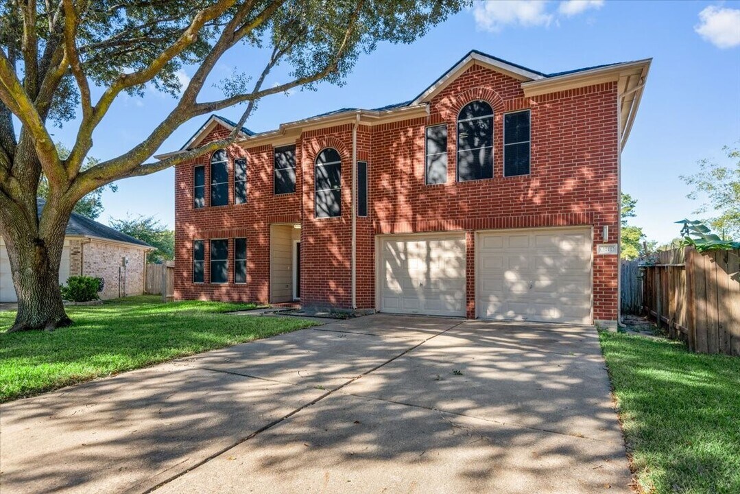 3111 Rainmont Ln in Katy, TX - Building Photo