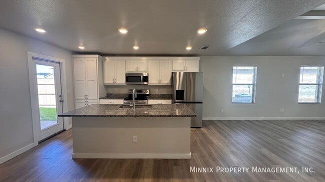 7710 Elm Ave in Lubbock, TX - Building Photo - Building Photo