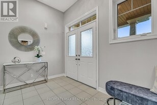 40 Britannia Ave E in Oshawa, ON - Building Photo