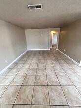 1604 Corriz Dr SW in Albuquerque, NM - Building Photo - Building Photo