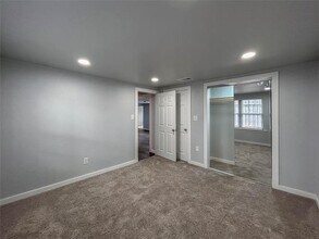 300 Sanders Rd in Denton, TX - Building Photo - Building Photo