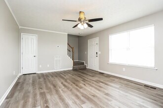 317 John Henry Dr in La Vergne, TN - Building Photo - Building Photo