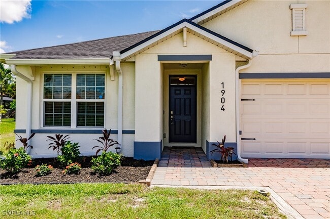 1904 SW 10th Terrace in Cape Coral, FL - Building Photo - Building Photo