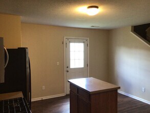 1245 Cloverview St in Blacklick, OH - Building Photo - Building Photo