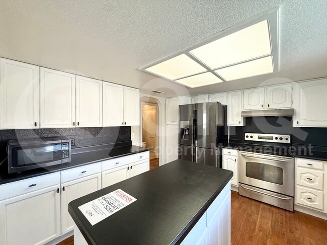 1220 W Sea Crest Dr in Gilbert, AZ - Building Photo - Building Photo