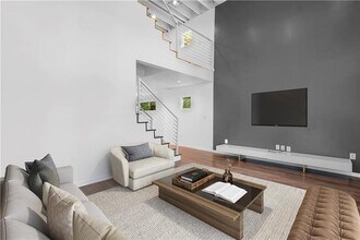 5 Krog St NE in Atlanta, GA - Building Photo - Building Photo