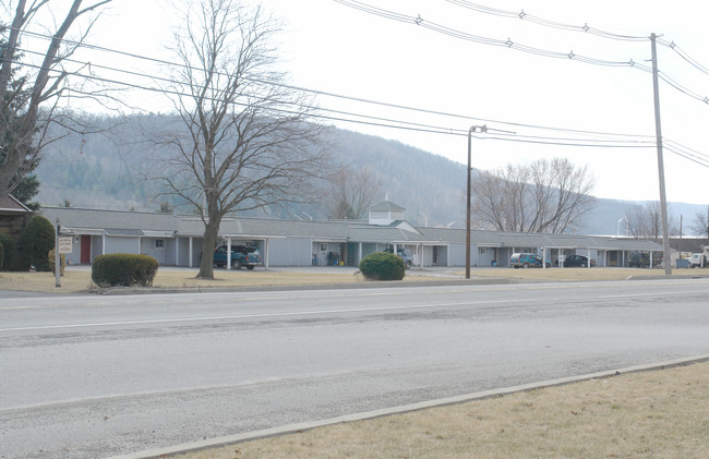 1625 S Main St in Mansfield, PA - Building Photo - Building Photo