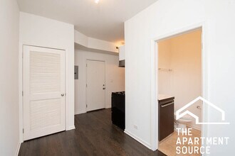 5054 N Winthrop Ave in Chicago, IL - Building Photo - Building Photo