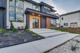 6301 Tiffany Oaks Ln in Arlington, TX - Building Photo - Building Photo