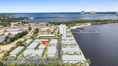 3338 N Key Dr in North Fort Myers, FL - Building Photo - Building Photo