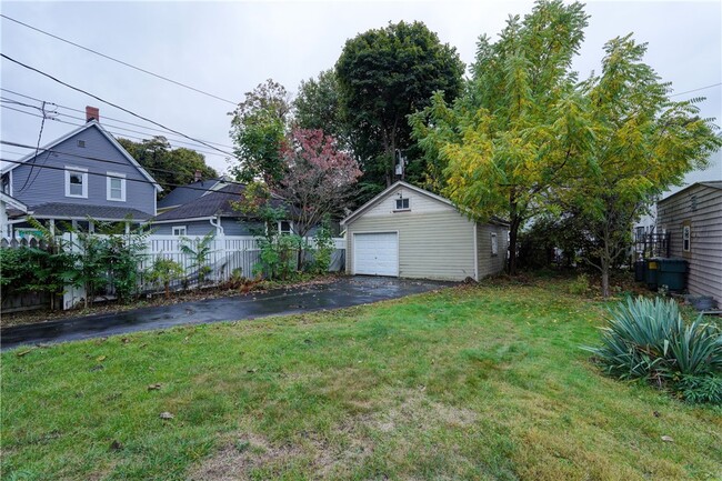 27 Winston Pl in Rochester, NY - Building Photo - Building Photo