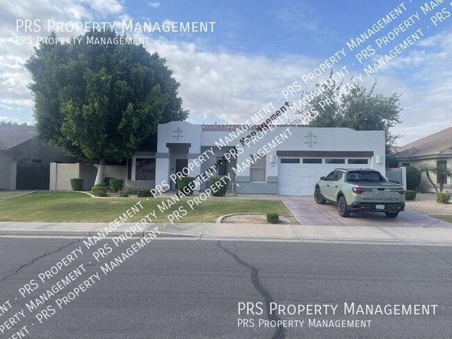 property at 1435 E Galveston St