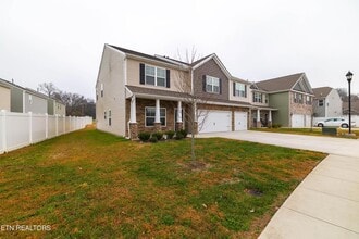 4714 Willow Bluff Cir, Unit 205 in Knoxville, TN - Building Photo - Building Photo